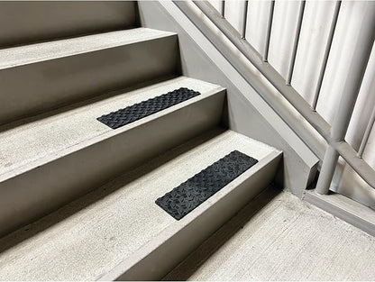 Performance Tool W1893 4-Inch x 15-1/2-Inch Diamond Tread Rubber Step Mats - Image 6